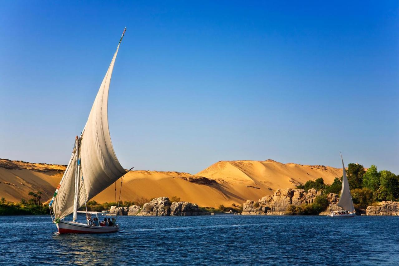 Royal Home Luxor Nile View Exteriör bild