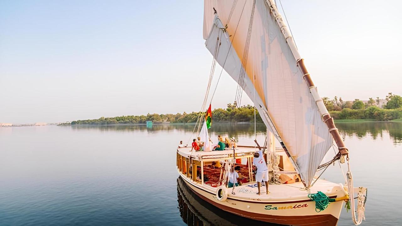 Royal Home Luxor Nile View Exteriör bild
